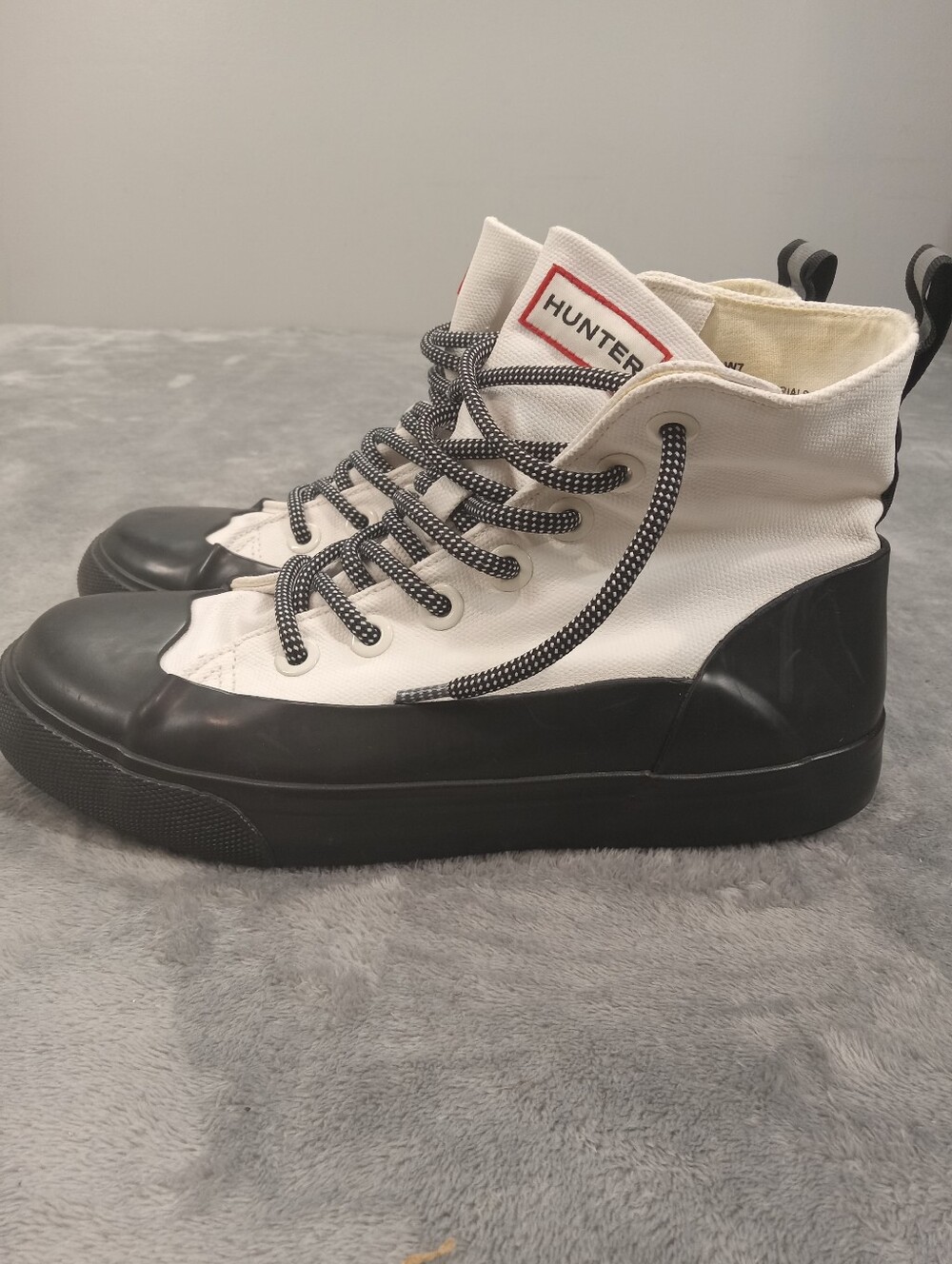 Hunter Women's High-Top Canvas Rain Boots - White/Black Size 7